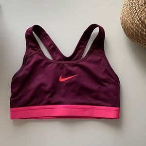 Dri-FIT Swoosh Sports Bra - Nike